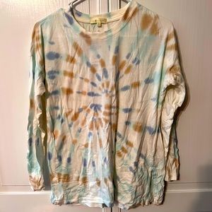 Tie-dye long sleeve tee